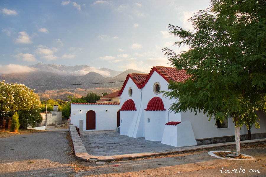 Деревня Камби. Западный Крит. 15 августа 2021